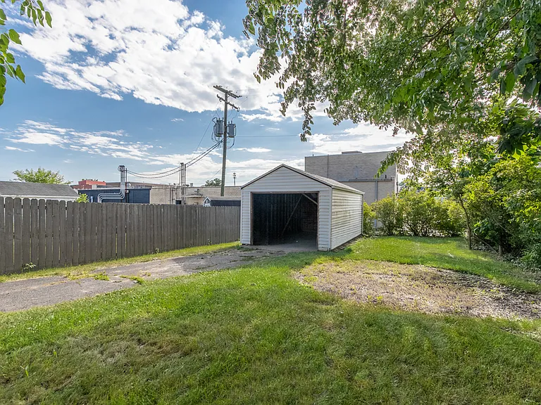 1273 Greenfield Ave SW — Photo 19