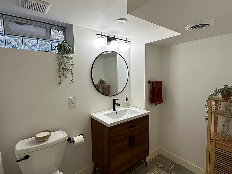 5645 Harriet Ave — Photo 14
