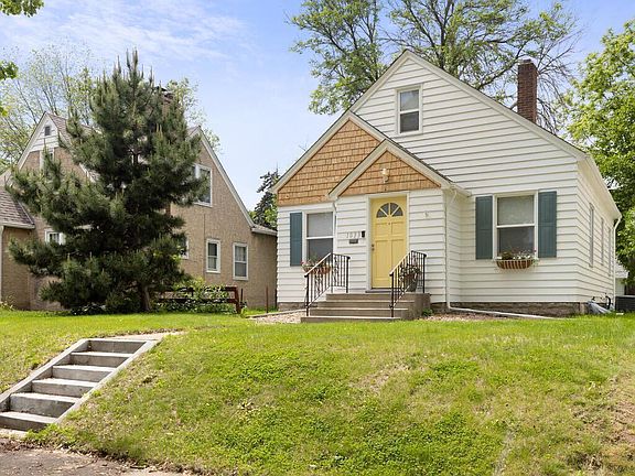2nd image of 1033 Hall Ave