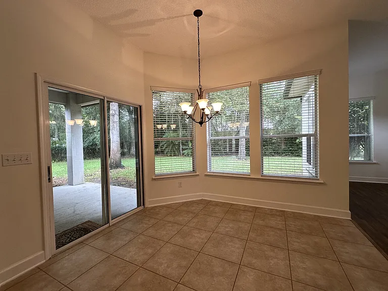 5204 Comfort Ct — Photo 16
