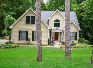 5559 Lakeshore Rd, Buford, GA 30518