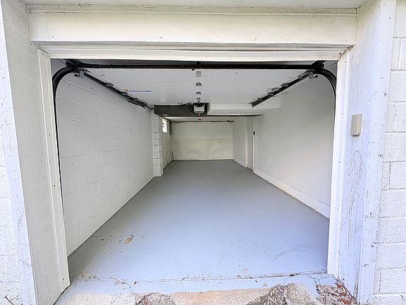 5th image of 314 Fort Couch Rd
