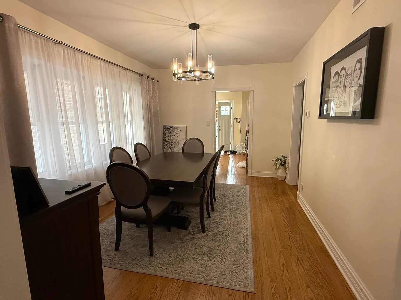 3 bed, 1400 sqft, $2,200 — Photo 4