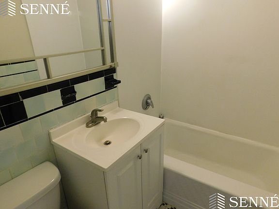 2nd image of 395 Broadway APT L4a
