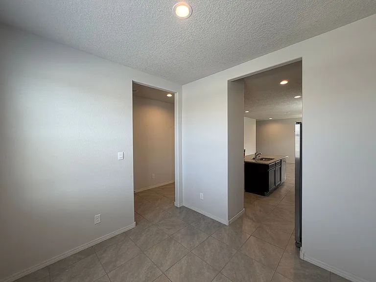 1504 Alto Colores St NW — Photo 6