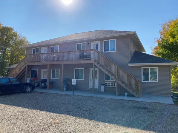 702 2nd Ave N #4, Lake Norden, SD 57248
