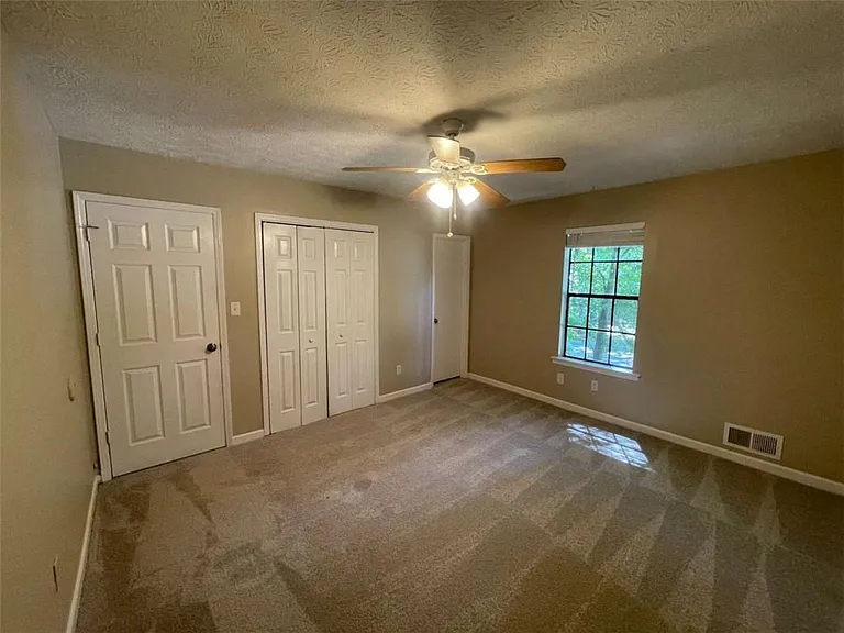 55 Huntridge Dr — Photo 26