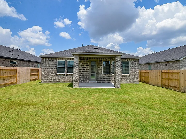 9727 Rialto Heights Dr — Photo 34