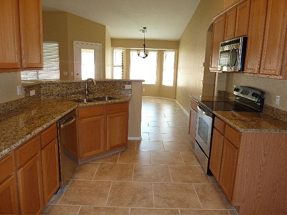 5th image of 1727 E Desert Ln
