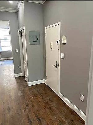 3rd image of 124 President St #1