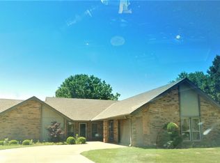 5 Fawn Ln, Ponca City, OK 74604
