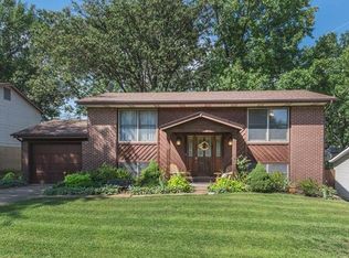 1315 Schulte Hill Dr, Maryland Heights, MO 63043