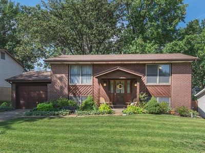 1315 Schulte Hill Dr, Maryland Heights, MO, 63043