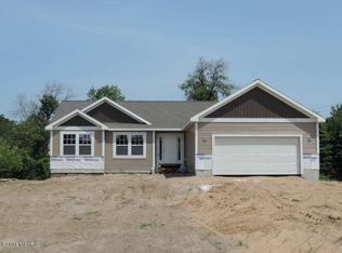 3192 Creekview Ln, Muskegon, MI 49444