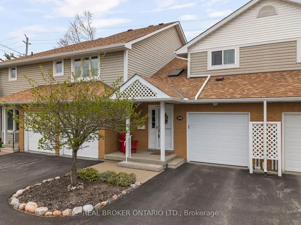 10 Museum Dr #102, Orillia, ON L3V 7T9