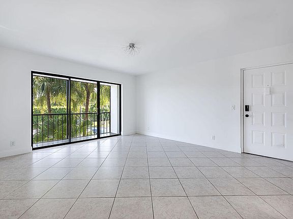 3rd image of 617 Sea Pine Way #D2