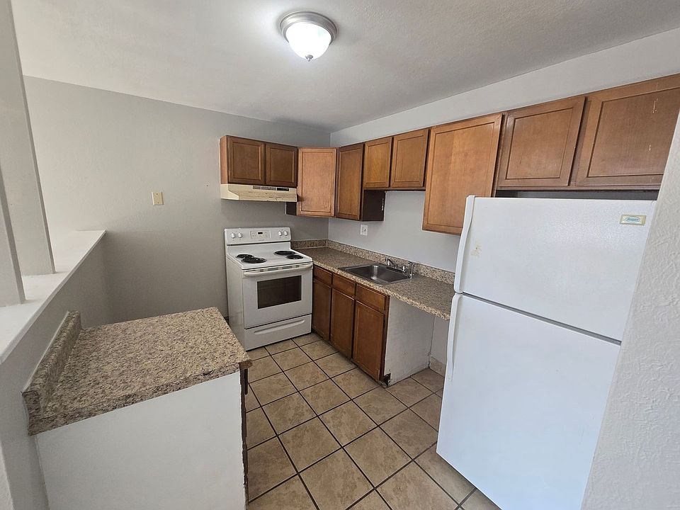 1st image of 1726 Clemson Dr #201