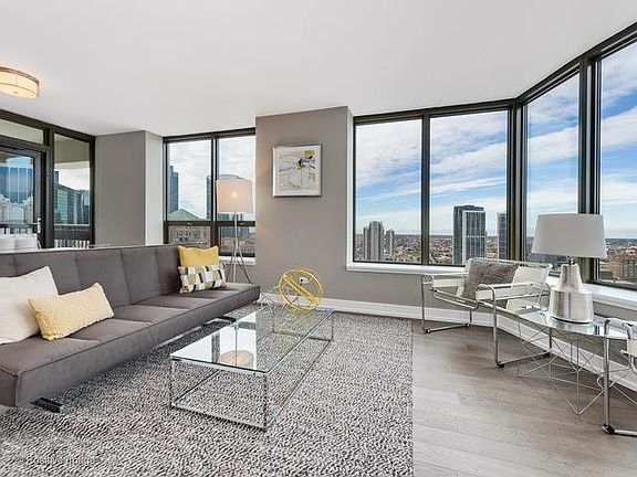 4th image of 400 N La Salle Dr APT 3211