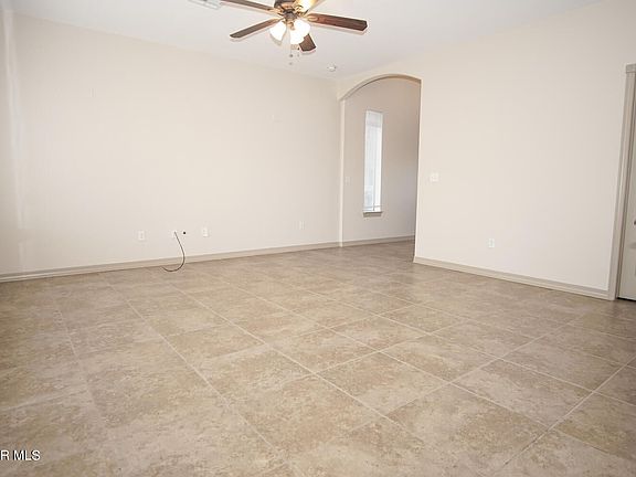5th image of 11659 Dos Palmas Dr #B