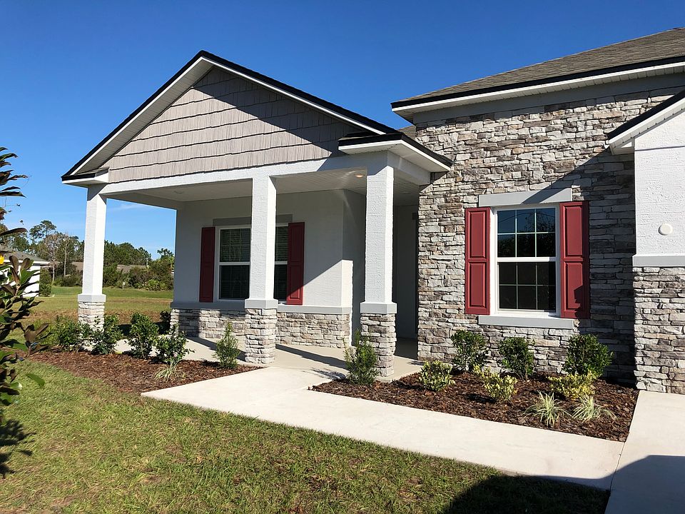 2nd image of 4 Lewis Dr
