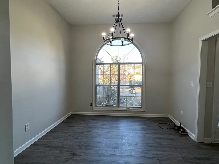 2730 Cambridge Park Dr — Photo 5