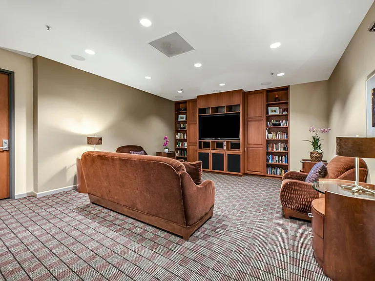 5855 Horton St #412 — Photo 11