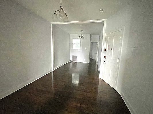 3rd image of 506 11th St APT 4R