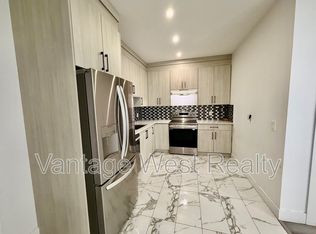 2 Snowsell St N #474, Kelowna, BC V1V 2E2