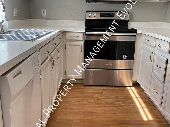 3rd image of 4901 E Kelton Ln Unit 1089