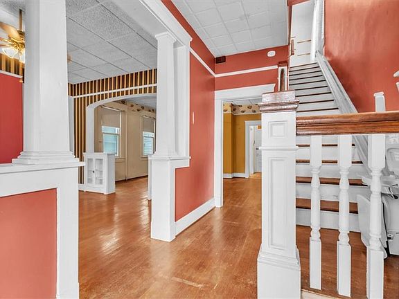 2nd image of 240 Lucile Ave