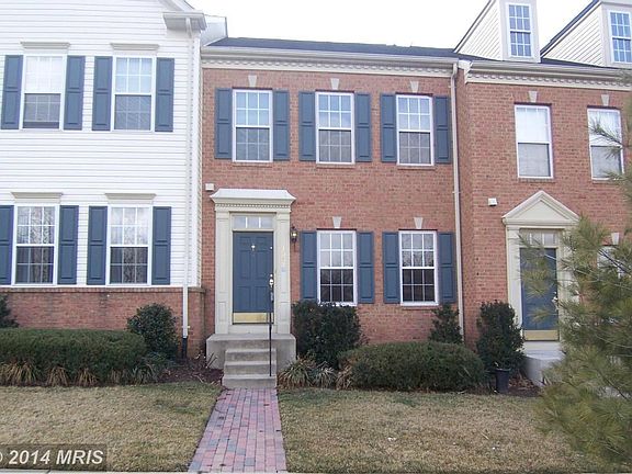 2 Car Garage Townhome