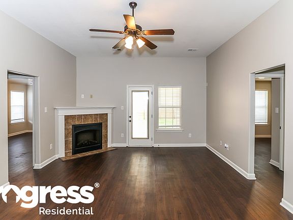 3rd image of 10148 Hammersmith Ln