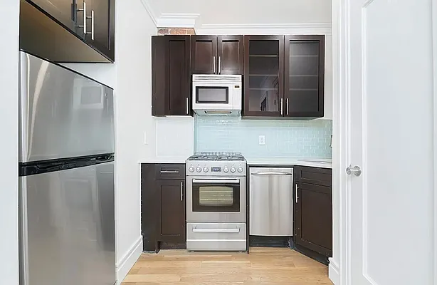 Rented by REAL New York | media 13