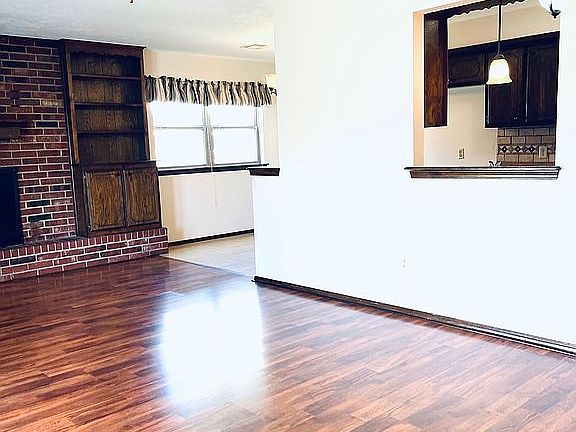 5th image of 1604 NW 75th St