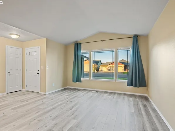1843 Denali Dr, Monmouth, OR 97361