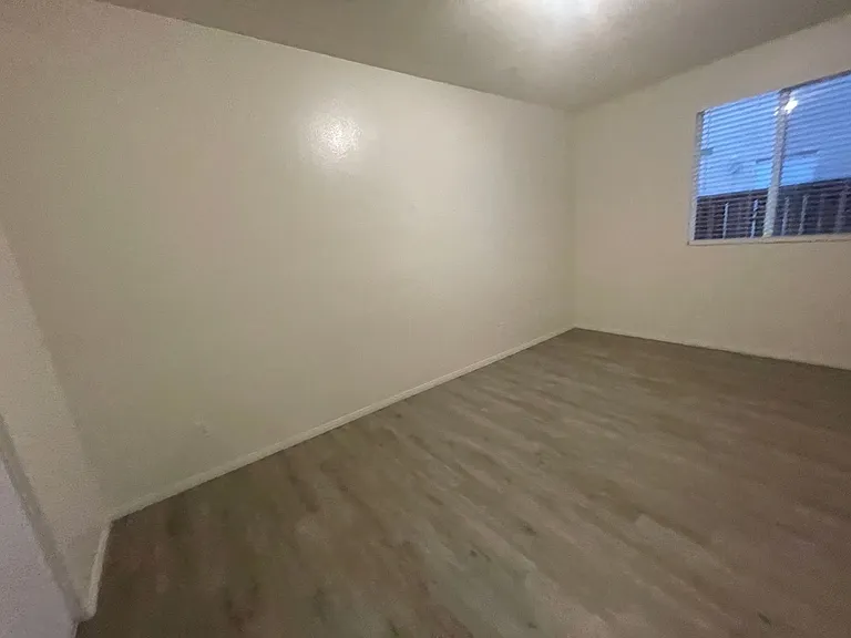 14190 Blackstone St — Photo 37