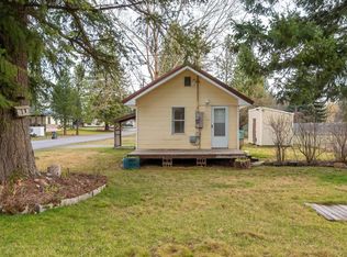103 E 6th St, Deer Park, WA 99006