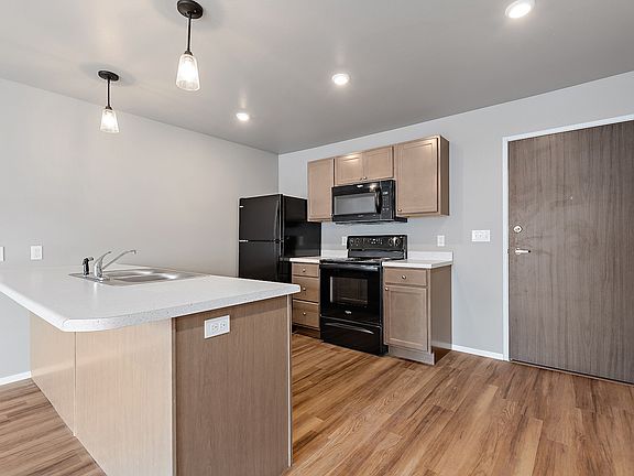 5th image of 5011 Shelby Ave #312