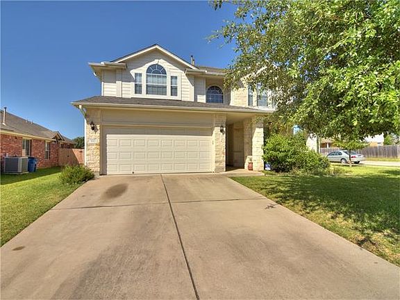 2nd image of 3113 Lynnbrook Dr