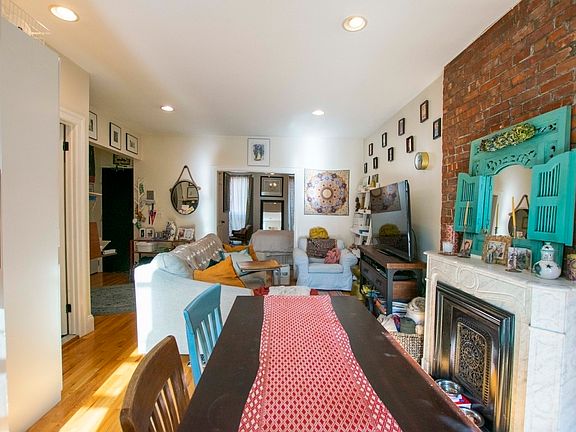 5th image of 36 Wyckoff St #1