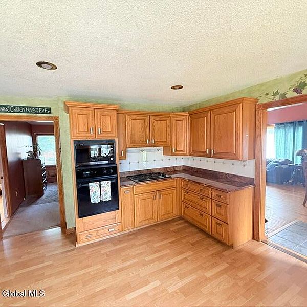 4th image of 1100 Jersey Avenue