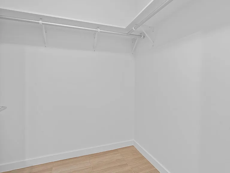 313 W 17th St #1203 — Photo 15