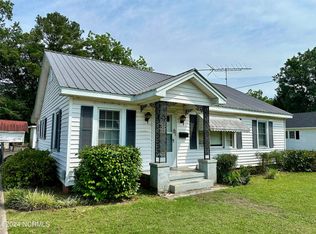 301 Cashie St, Windsor, NC 27983