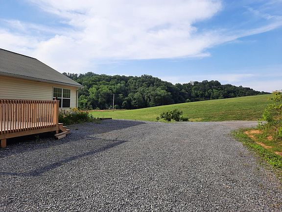 4th image of 3571 Highway 411