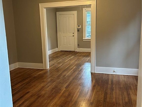 2nd image of 1130 E 31st Street