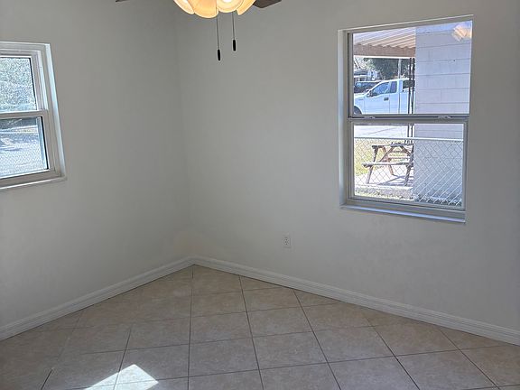 5th image of 3503 Tarpon Dr
