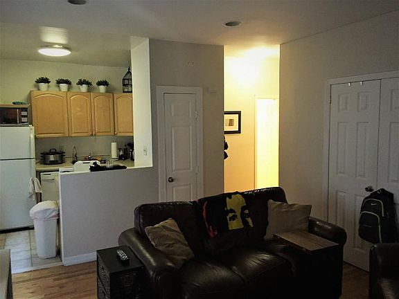 2nd image of 305 E 95th St APT 3B