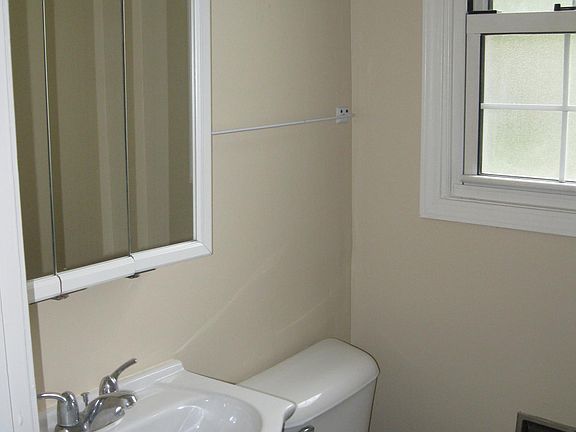 4th image of 522 Miriam Ave