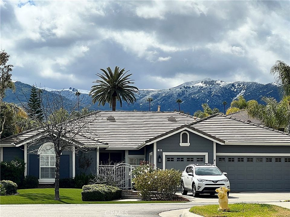 1st image of 780 Mountain Shadows Dr