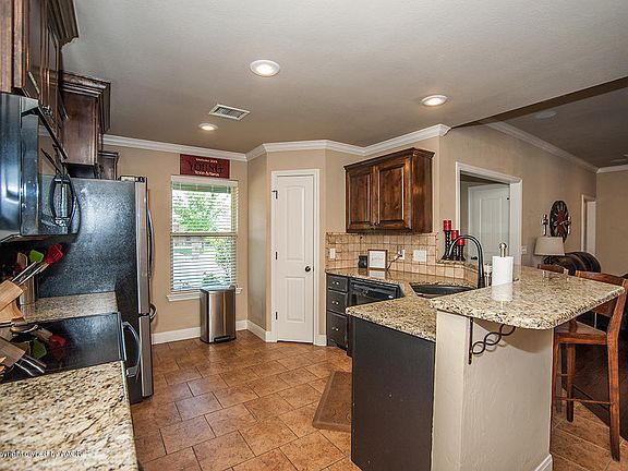 4th image of 9306 Clint Ave